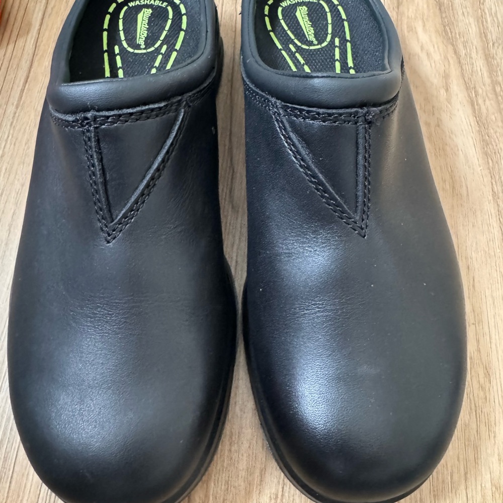 Blundstones black leather clogs  - all terrain - #2381 - US women’s size 9